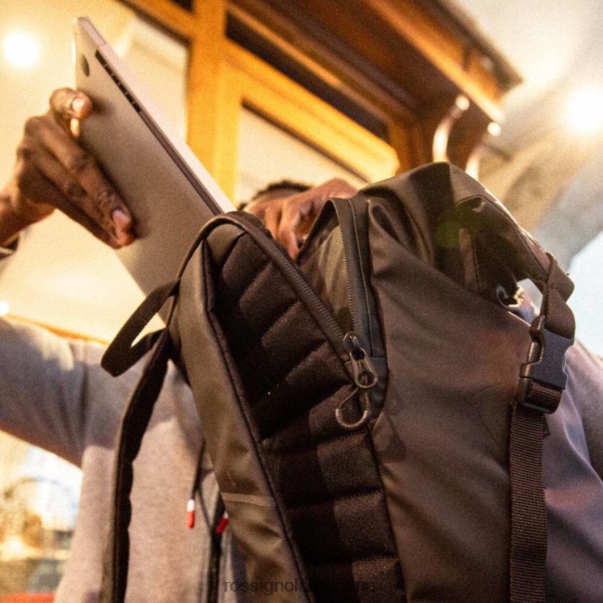 Rossignol hombres Mochila impermeable para viajeros de 25 litros. 82LVV6295 verde accesorios